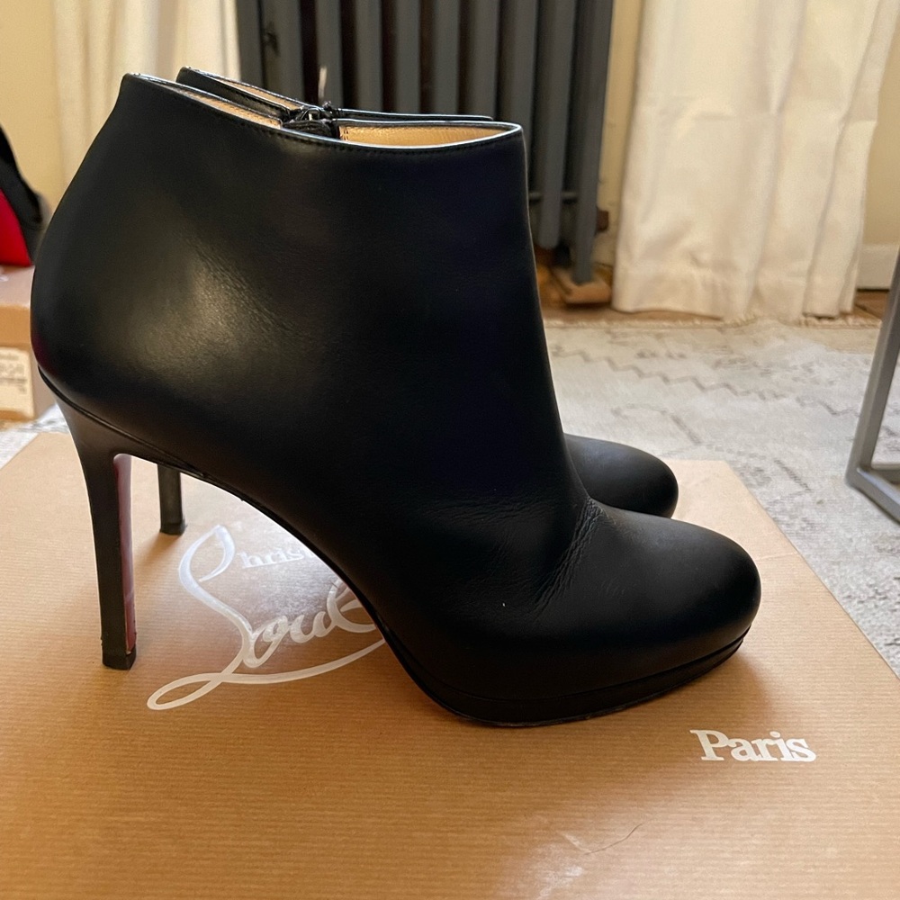 Louboutin boots 36.5